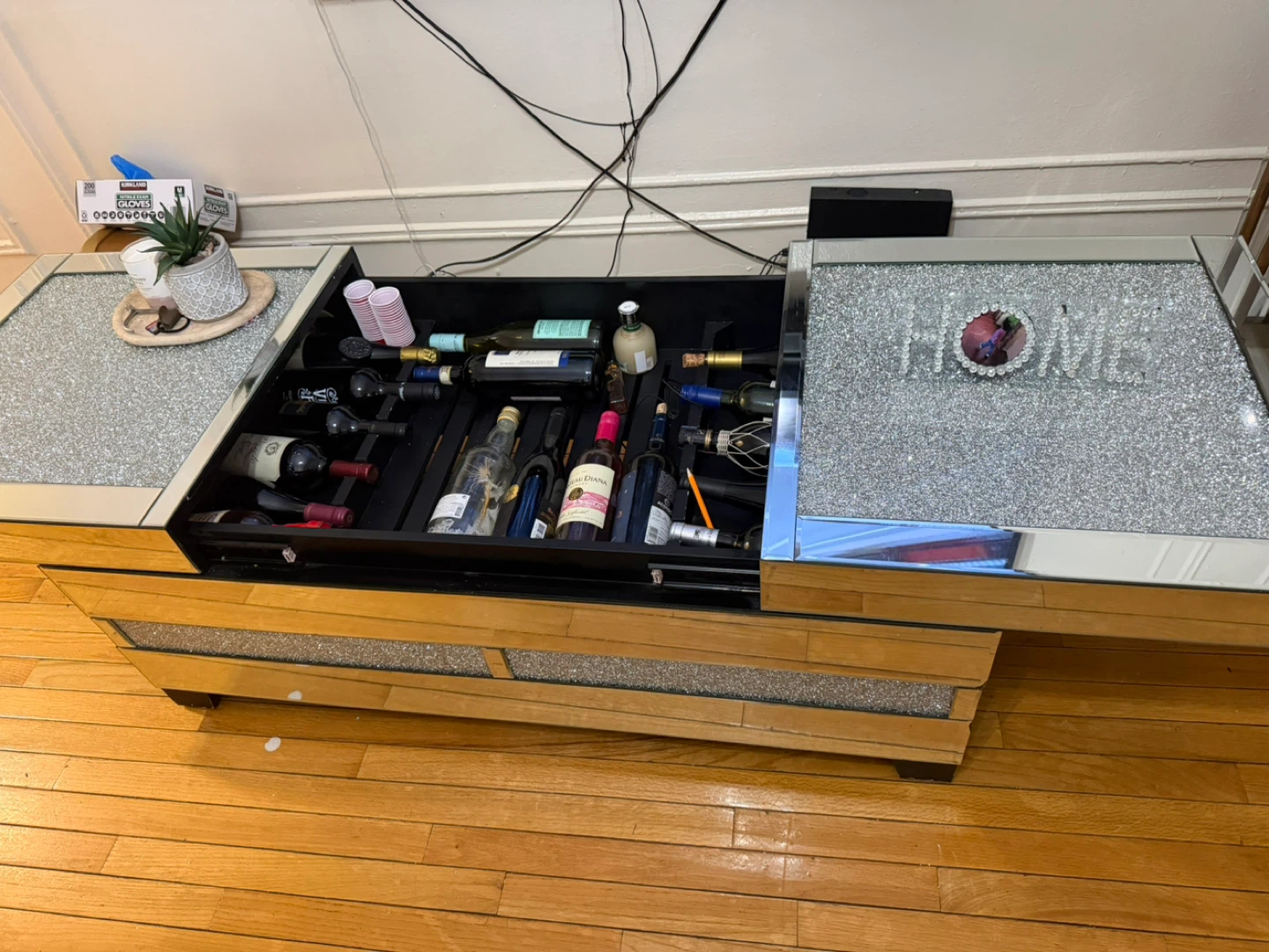 Mirrored Crushed Diamond Coffee Table / Bar - photo 2