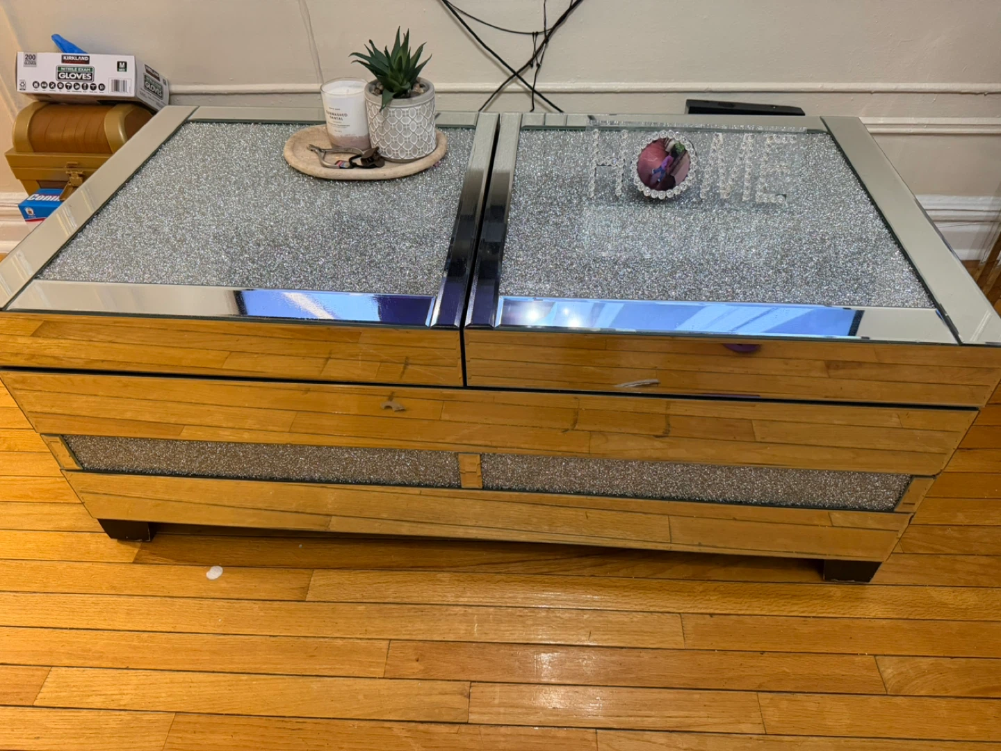 Mirrored Crushed Diamond Coffee Table / Bar