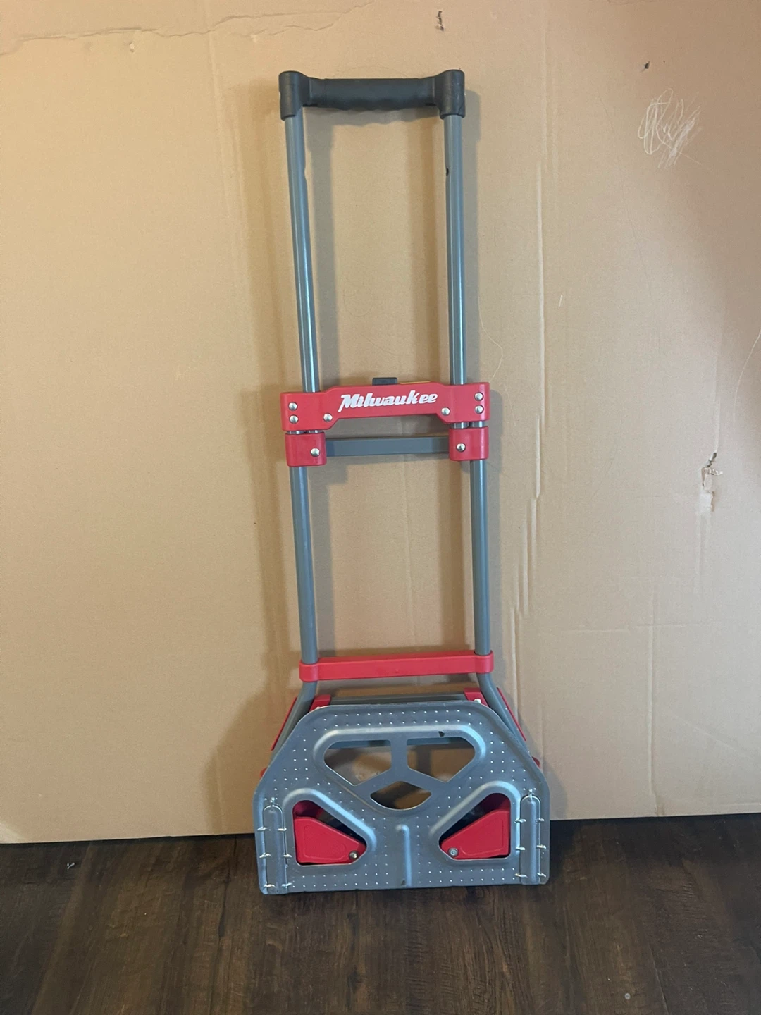 Milwaukee Folding Hand Truck Dolly - photo 3