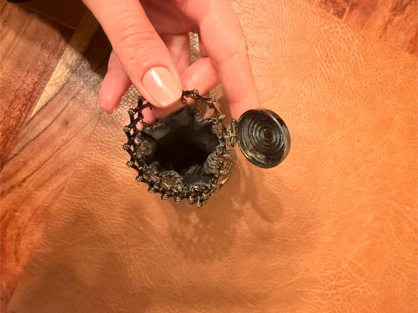 Vintage Mesh Coin Purse with Mirror🏆 - photo 3