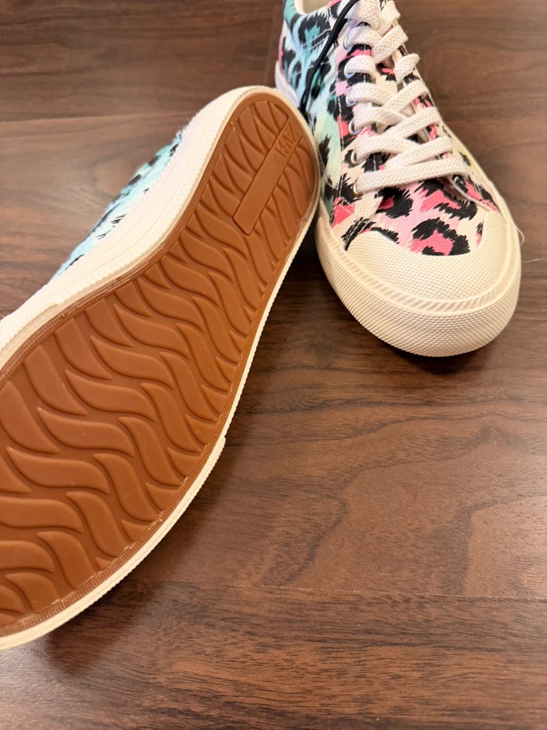 Zara Sneakers - Leopard Print - photo 2