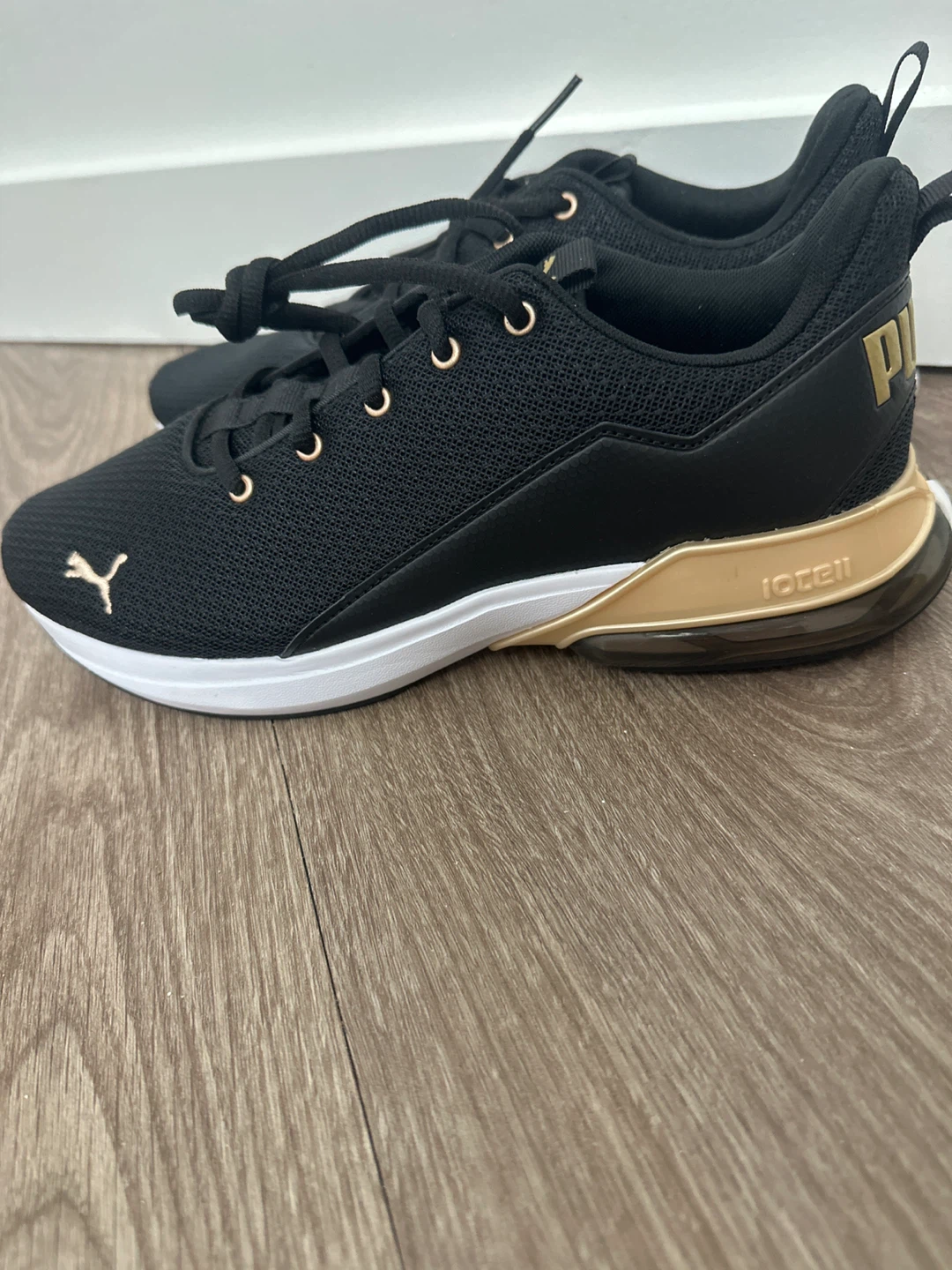 🏆Puma unisex Running Shoes Black/🏆Gold Size 7.5 - photo 2
