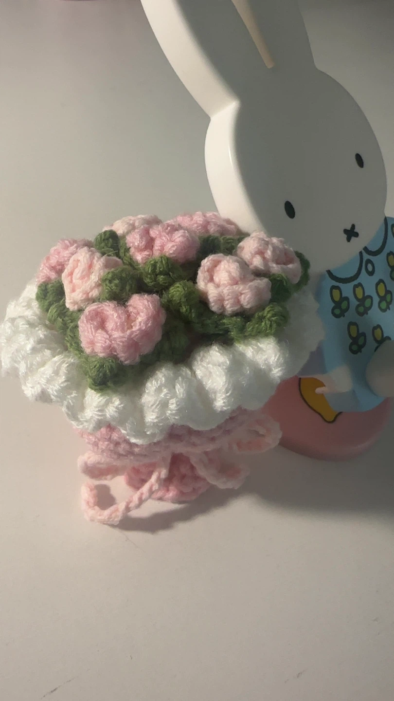 Mini Crochet Flower Bouquet (Customizable) - Valentine's Day