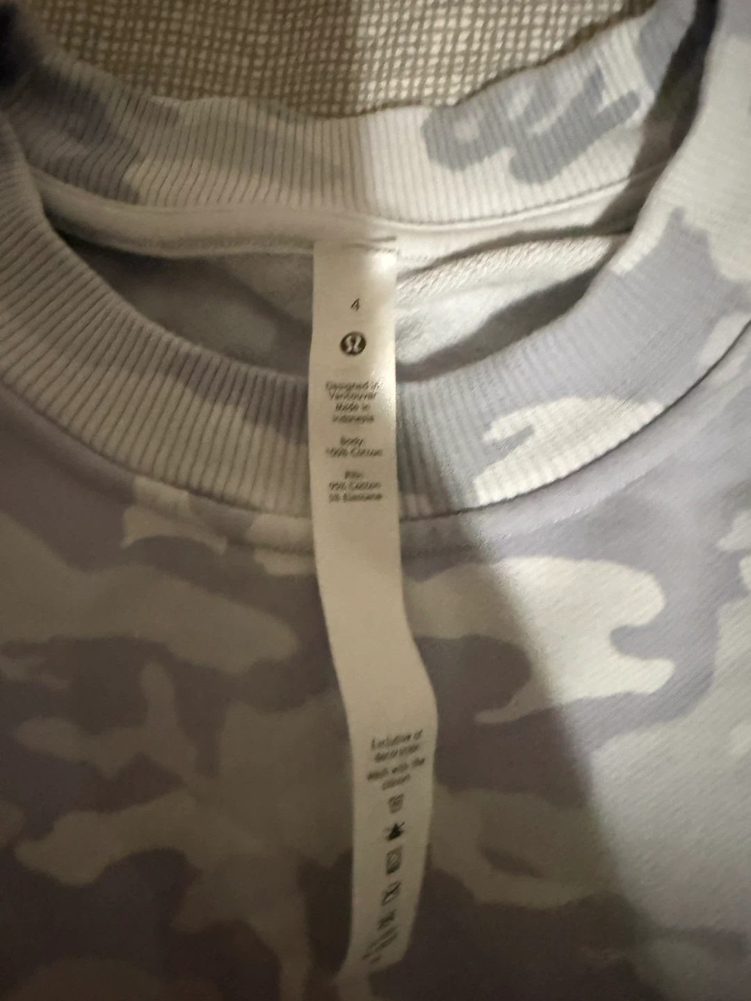 Lululemon Camo Crewneck Sweatshirt Size 4 - photo 2