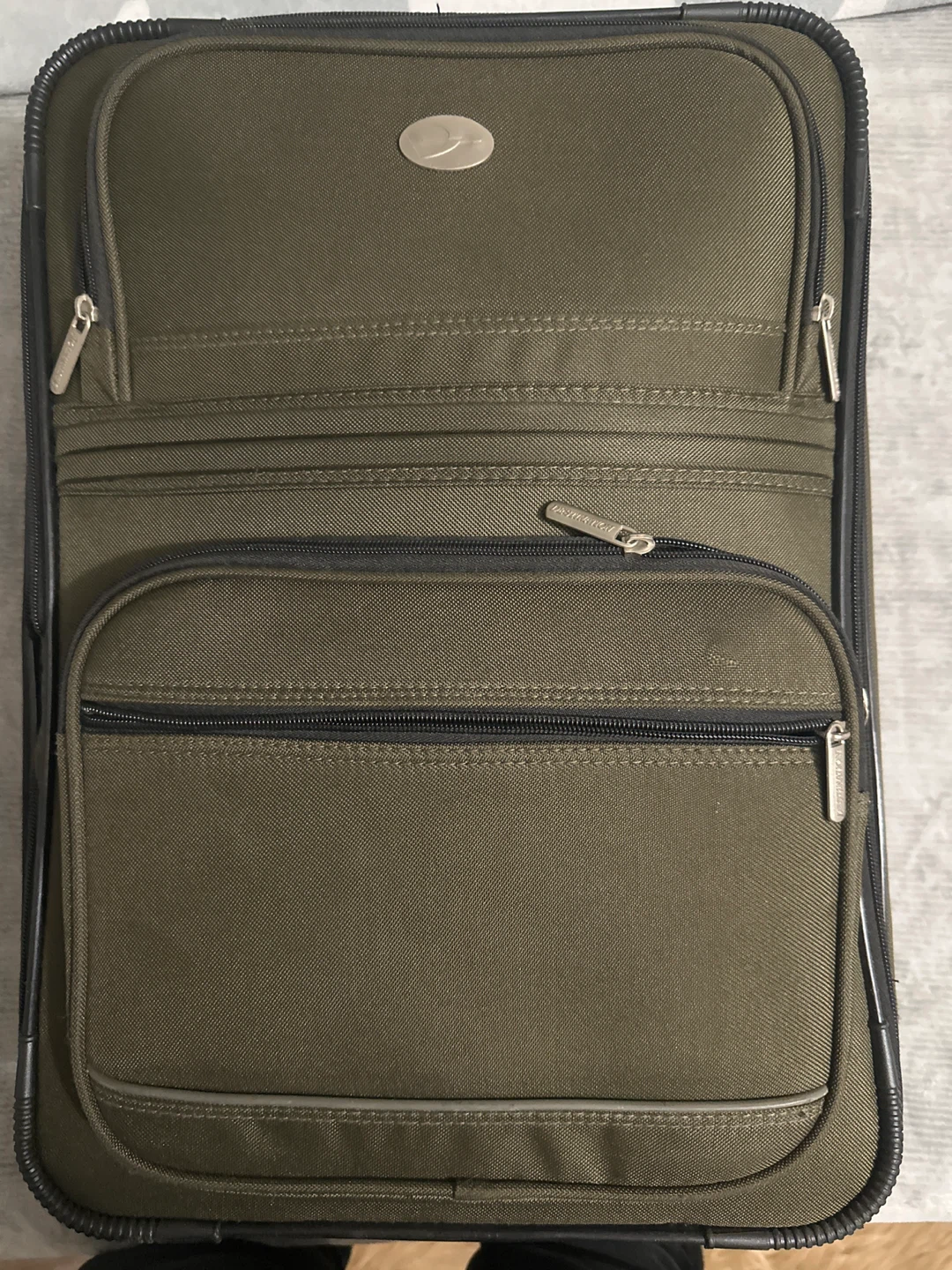 🏆Olympia Luggage Expandable Suitcase 🏆- Olive Green