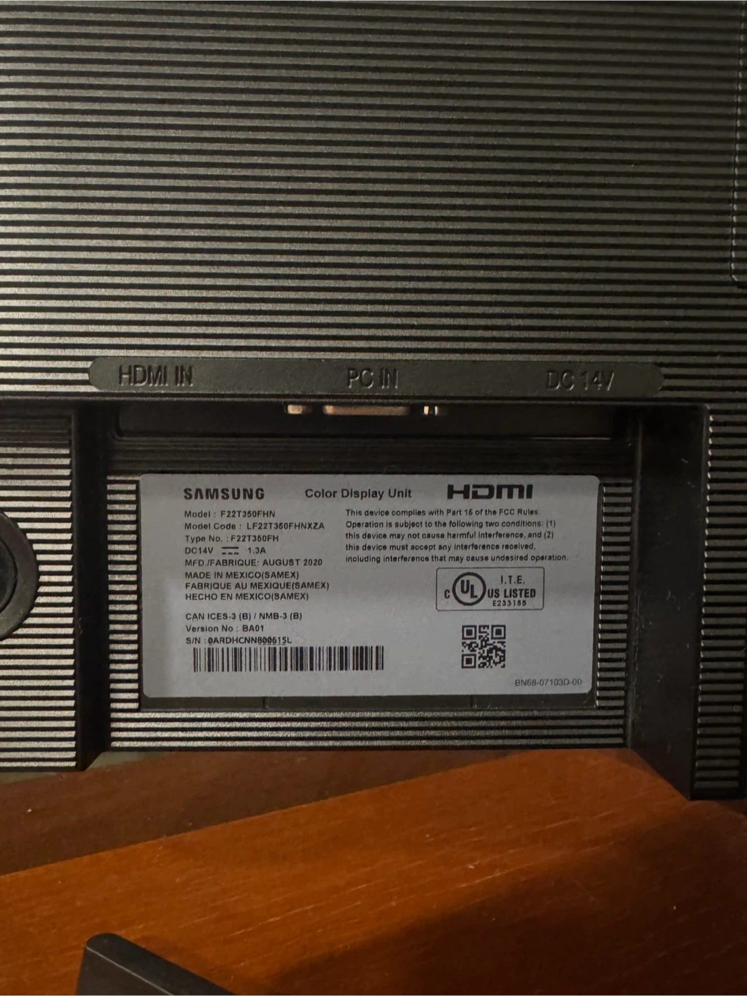 Samsung 22” Monitor – Great Condition! - photo 4