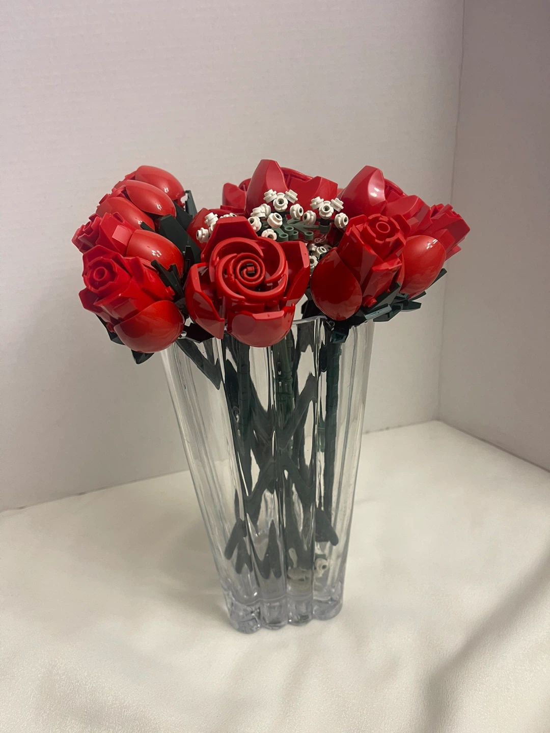LEGO Red Roses Flower Bouquet Building Set - photo 2