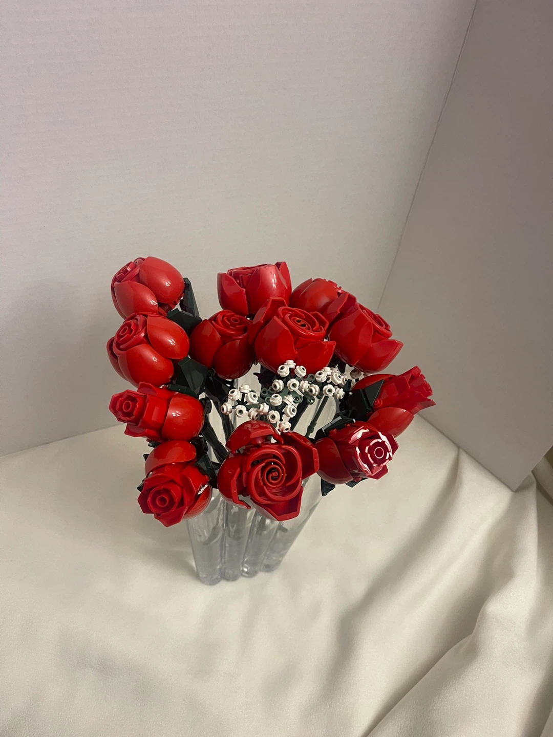 LEGO Red Roses Flower Bouquet Building Set - photo 3