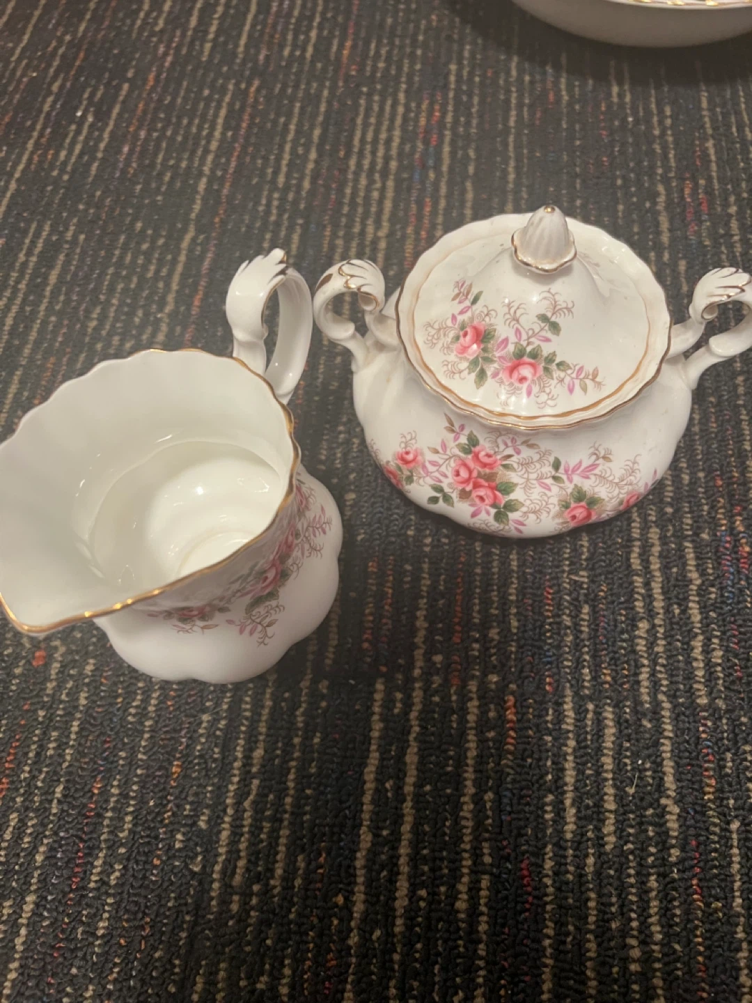 Royal Albert Lavender Rose Bone China  Set - photo 4