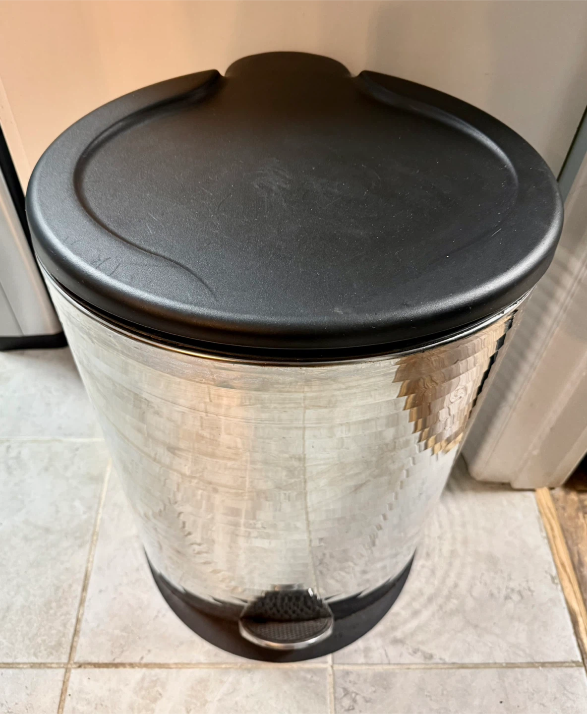 Stainless Steel Step Trash Can - photo 3