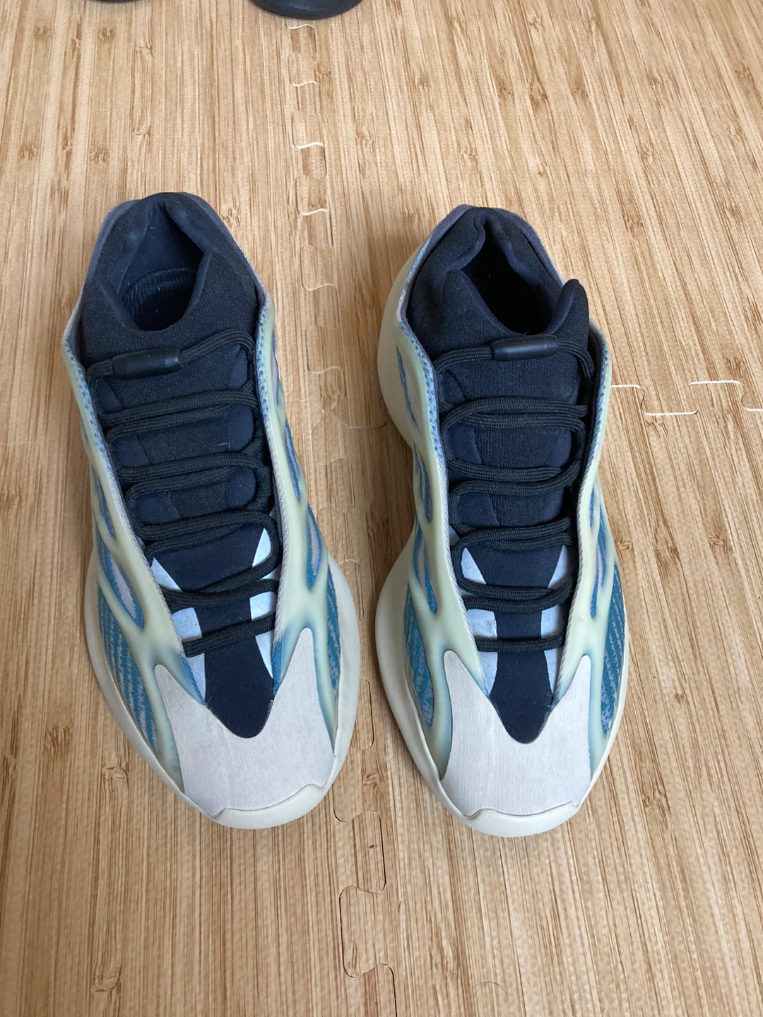 Yeezy 700 v3 kyanite - photo 4
