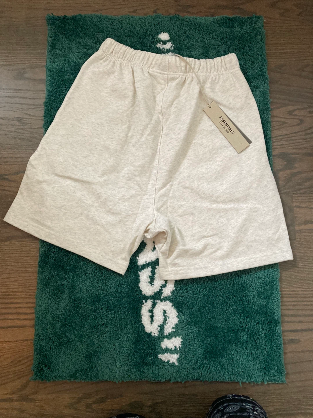 Fear of God Essentials Sweat Shorts - photo 5