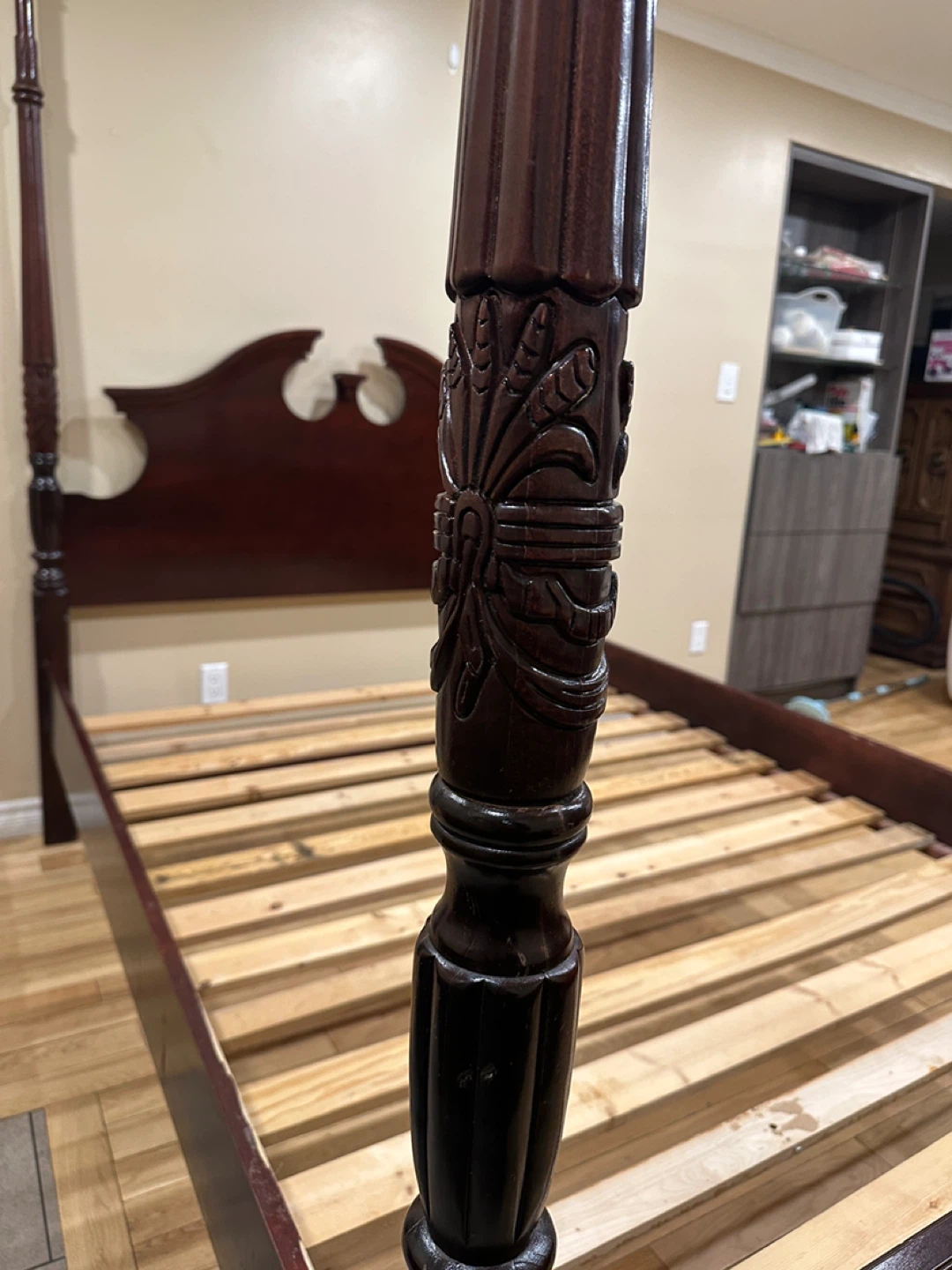 Solid Cherry Wood Queen Bed / Removable Poles (CAN DELIVER) - photo 4