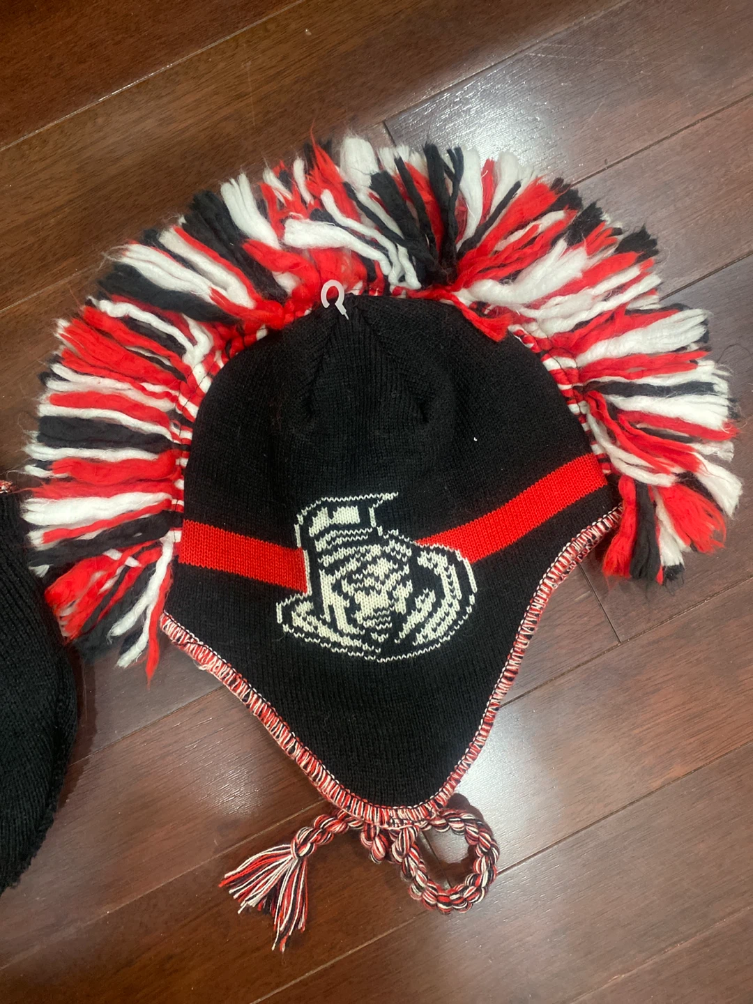 Reebok Chicago Blackhawks NHL knit beanie hat