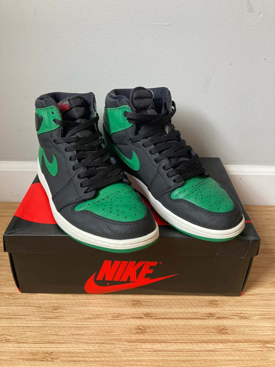 Jordan 1 Retro High OG Pine Green 2.0 2020