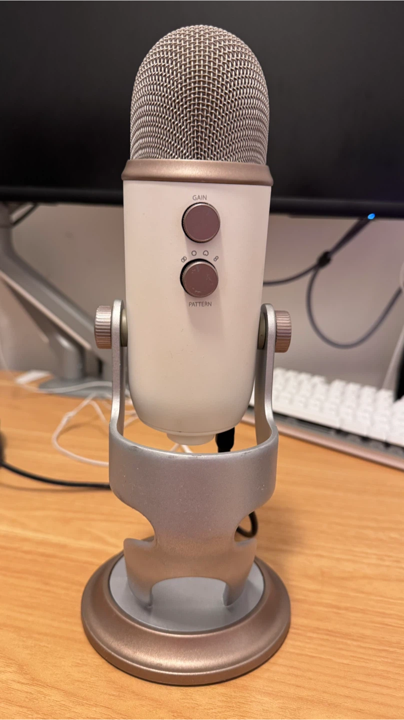 Blue Yeti USB Microphone (White) - photo 3