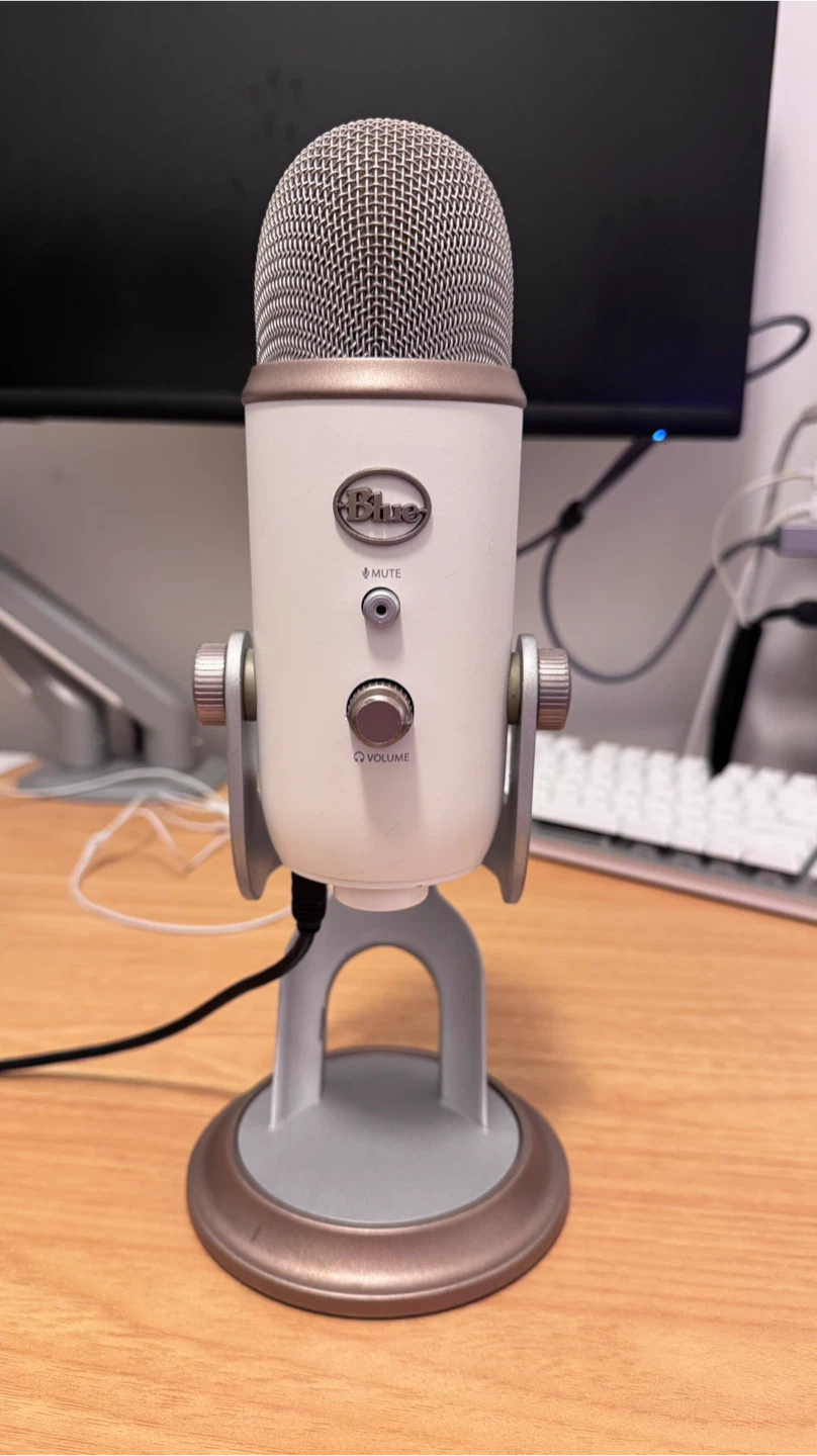 Blue Yeti USB Microphone (White)