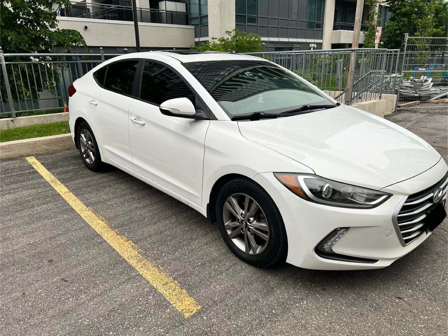 2018 Hyundai Elantra SEL – New Engine | Safety Available - photo 2