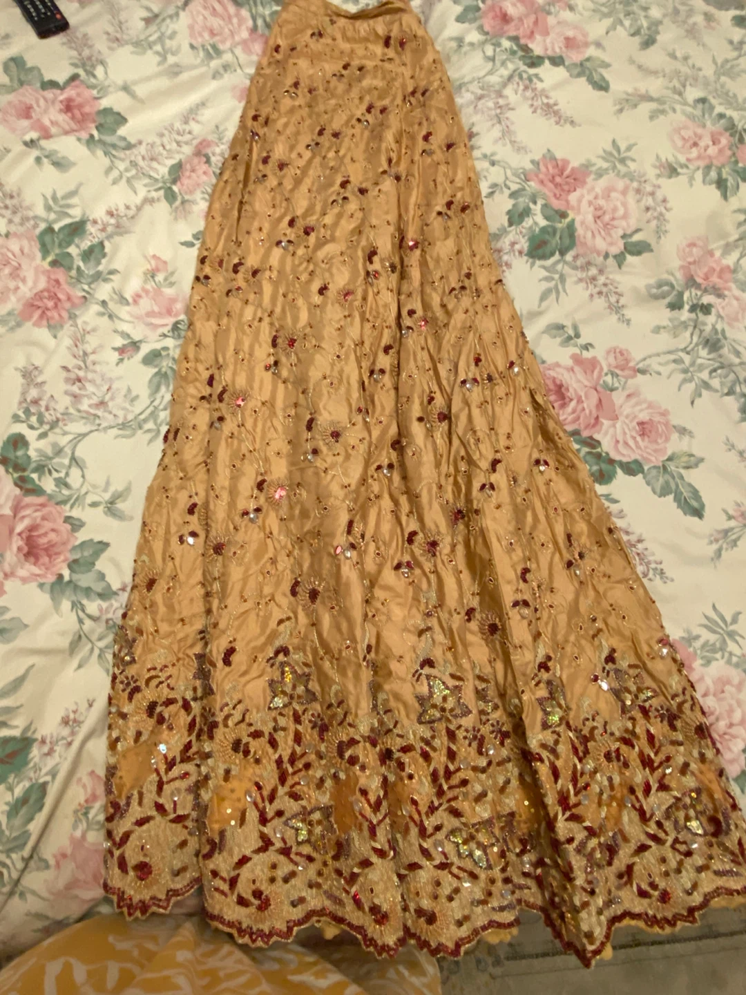Beaded Gold and Burgundy Ethnic Outfit Set - photo 2