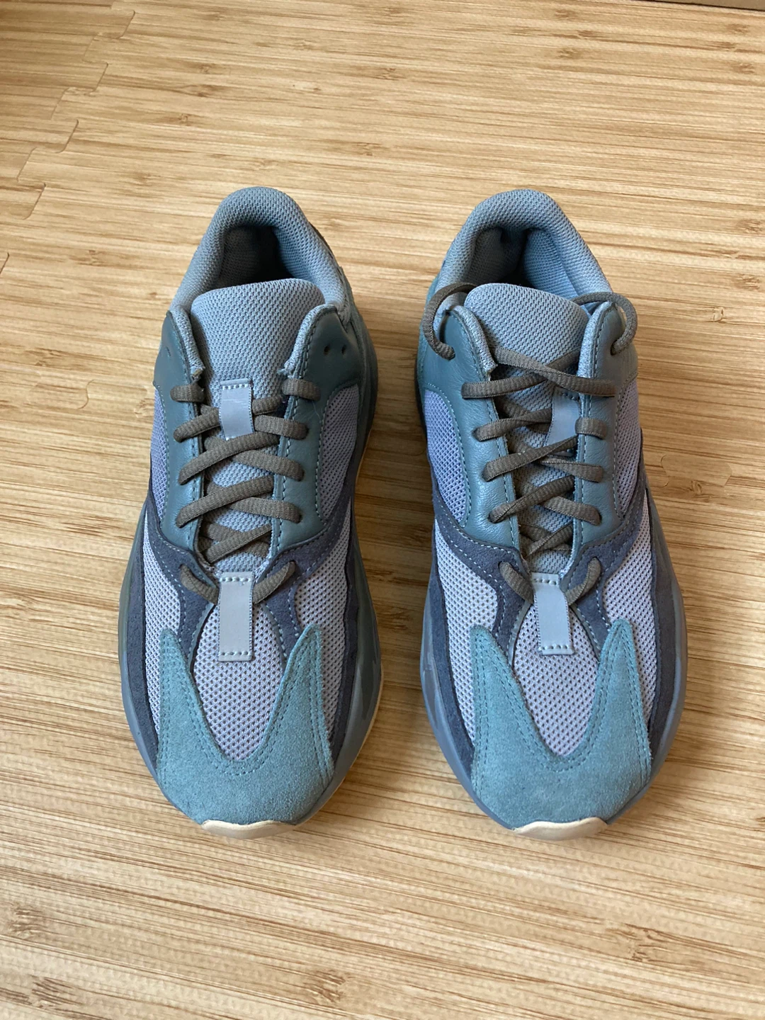 adidas Yeezy Boost 700 Teal Blue - photo 4