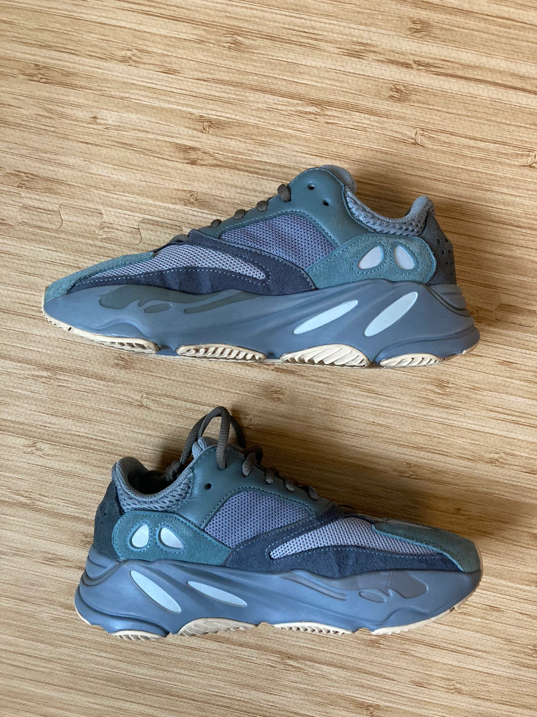 adidas Yeezy Boost 700 Teal Blue - photo 3