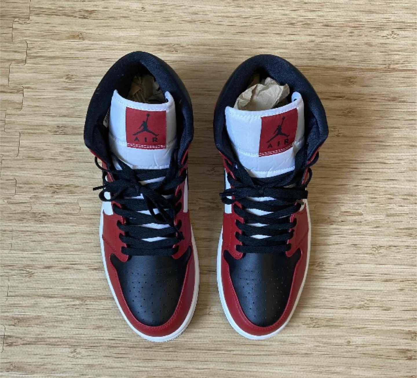 Jordan 1 Mid Chicago Black Toe 2020 - photo 4