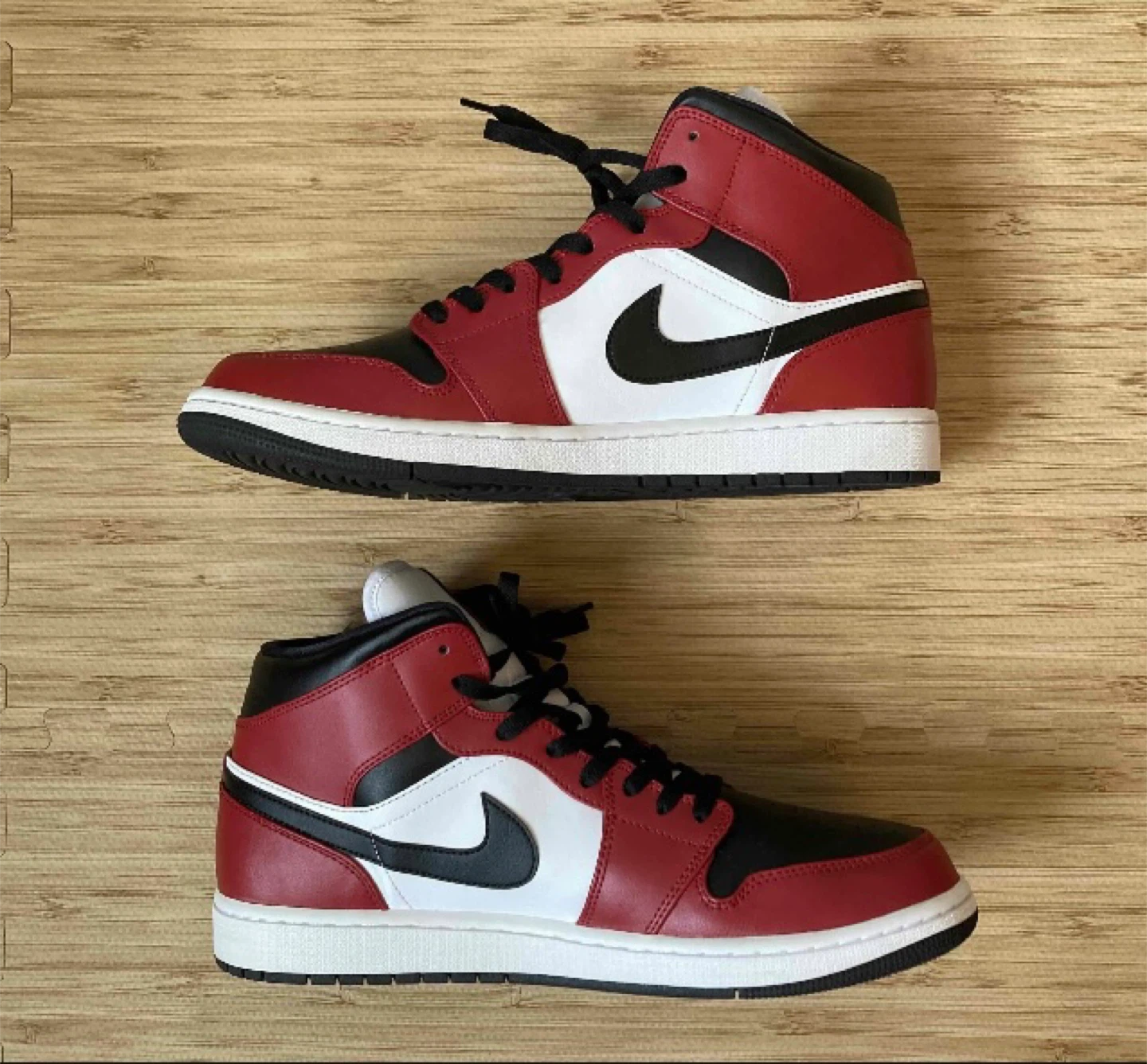 Jordan 1 Mid Chicago Black Toe 2020 - photo 3