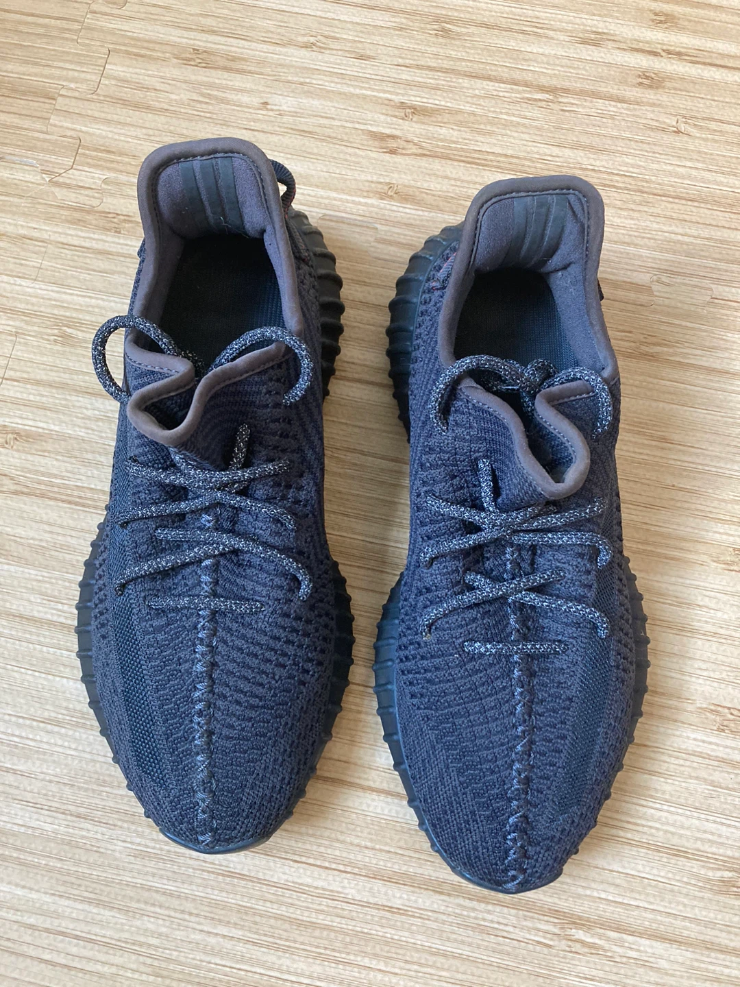 adidas Yeezy Boost 350 V2 Black Non-Reflective - photo 4