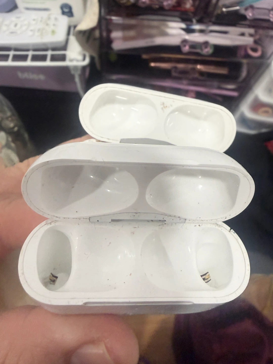 AirPods Charging Case - photo 2