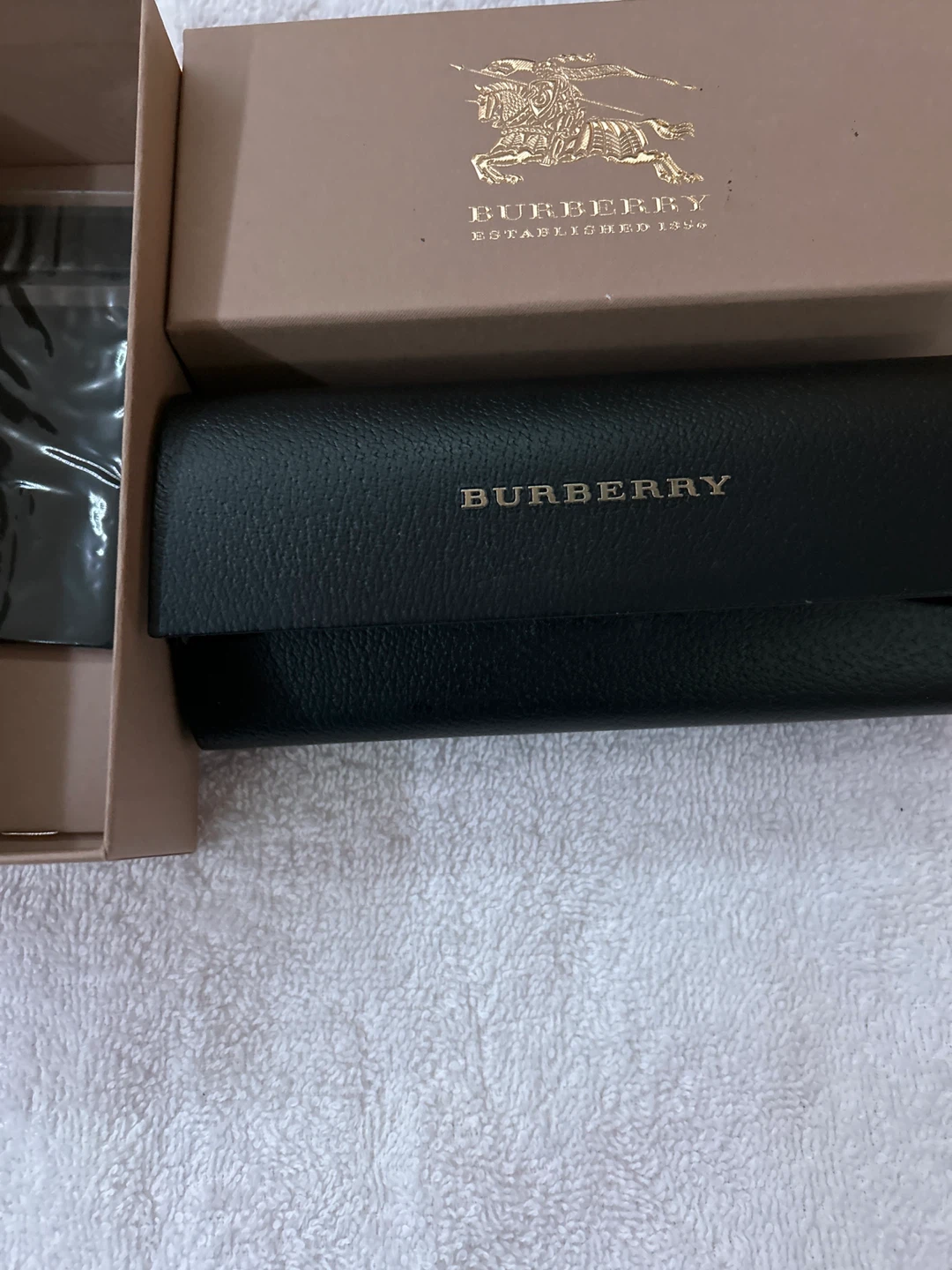 Burberry Eyeglass Case with Box 🏆 - photo 2