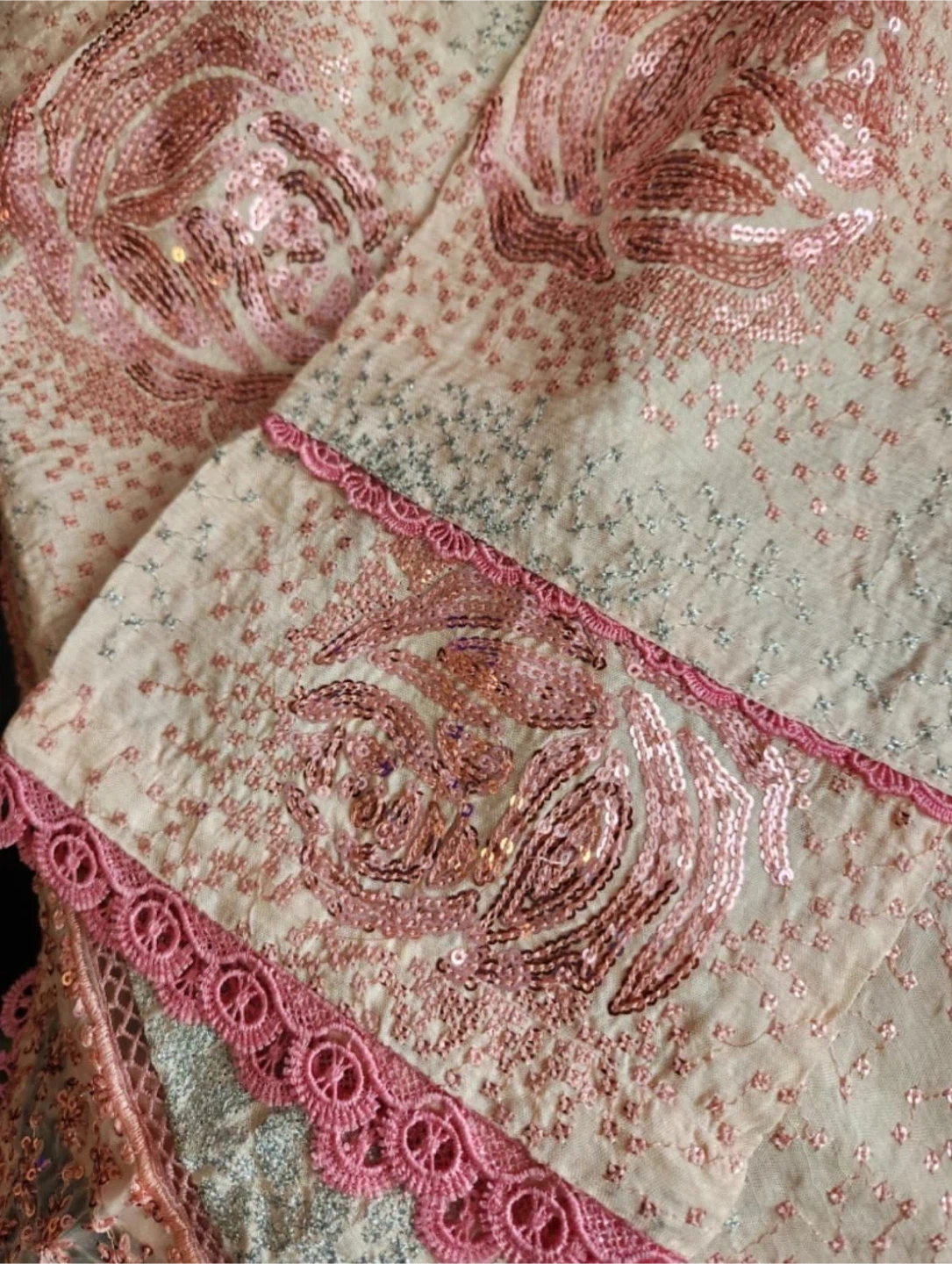 Beautiful Peach color Sequence work suit in XL - photo 4