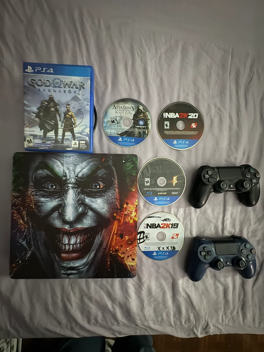 PS4 Controllers and Games Bundle