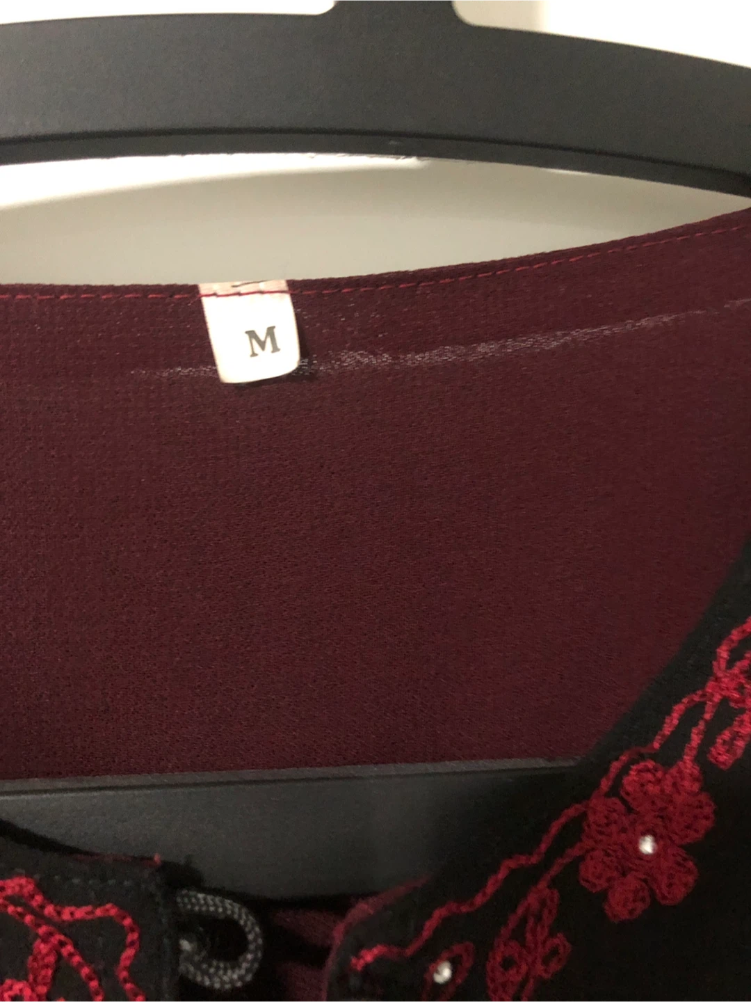 🏆 Black Abaya with Red Embroidery - Size M - photo 2