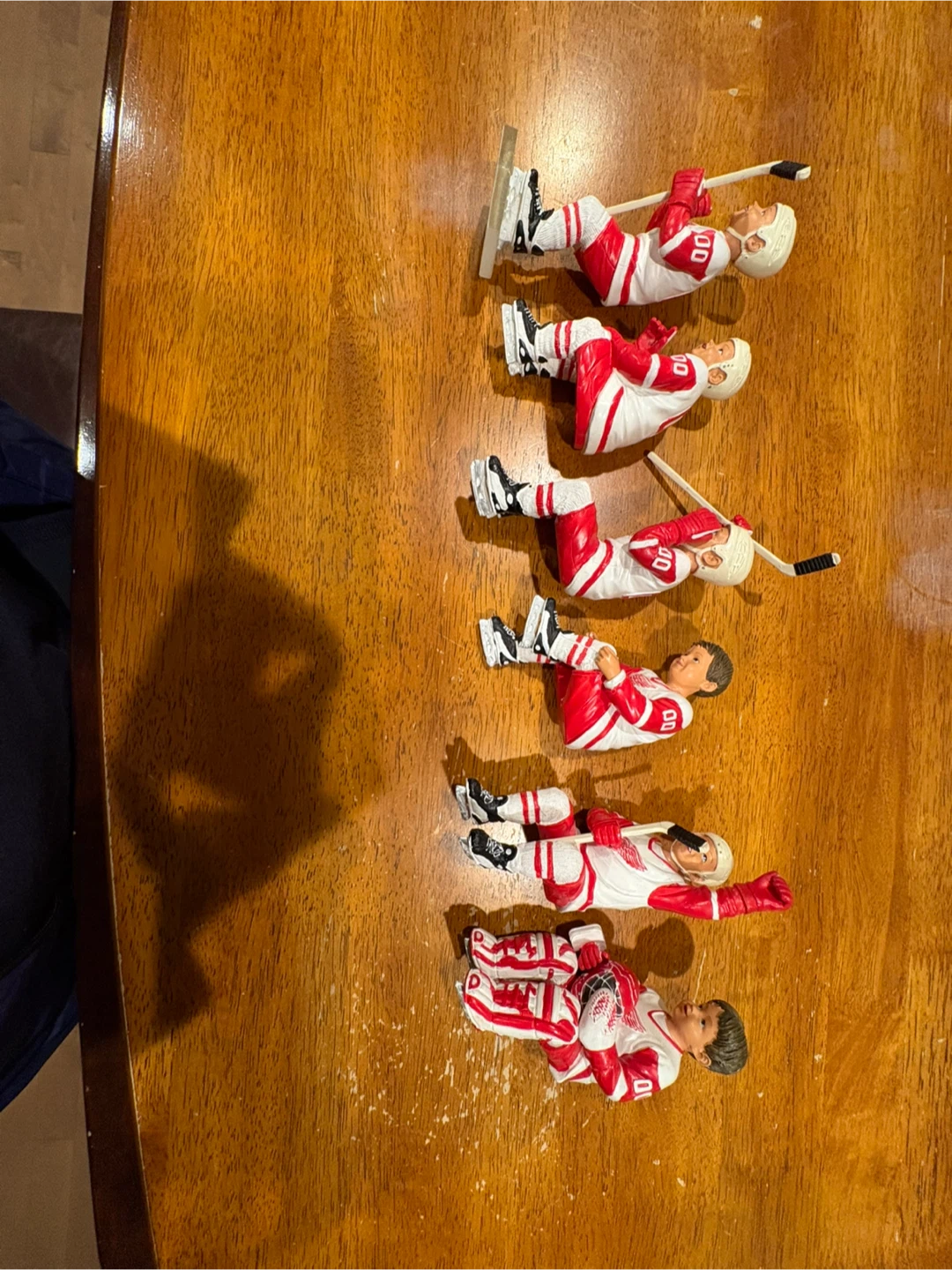 Detroit Red Wings Hockey Player Figurines (Set of 6) - photo 4