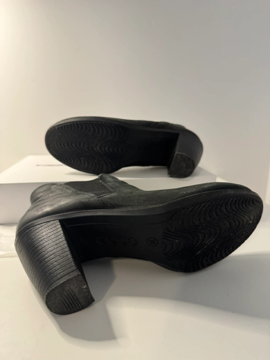 ECCO Black Leather Ankle Boots - photo 4