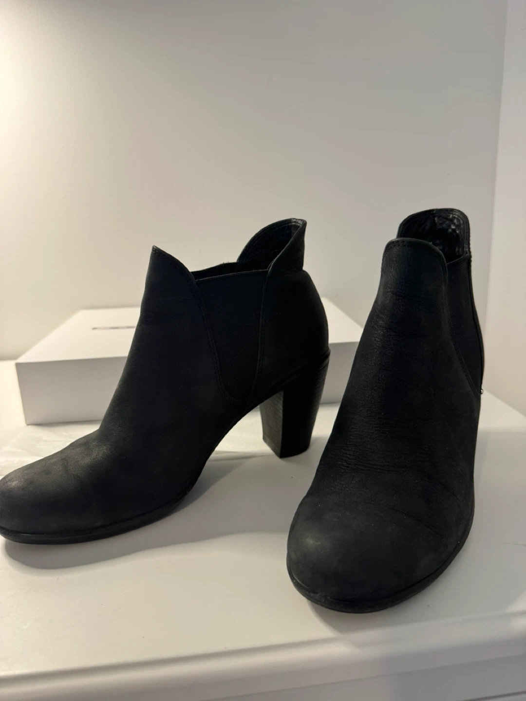 ECCO Black Leather Ankle Boots - photo 2