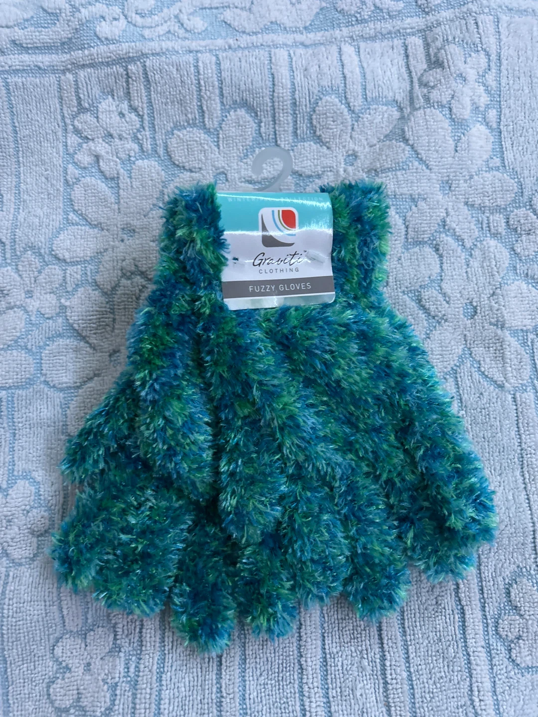 Graviti Fuzzy Gloves 🏆 - photo 2