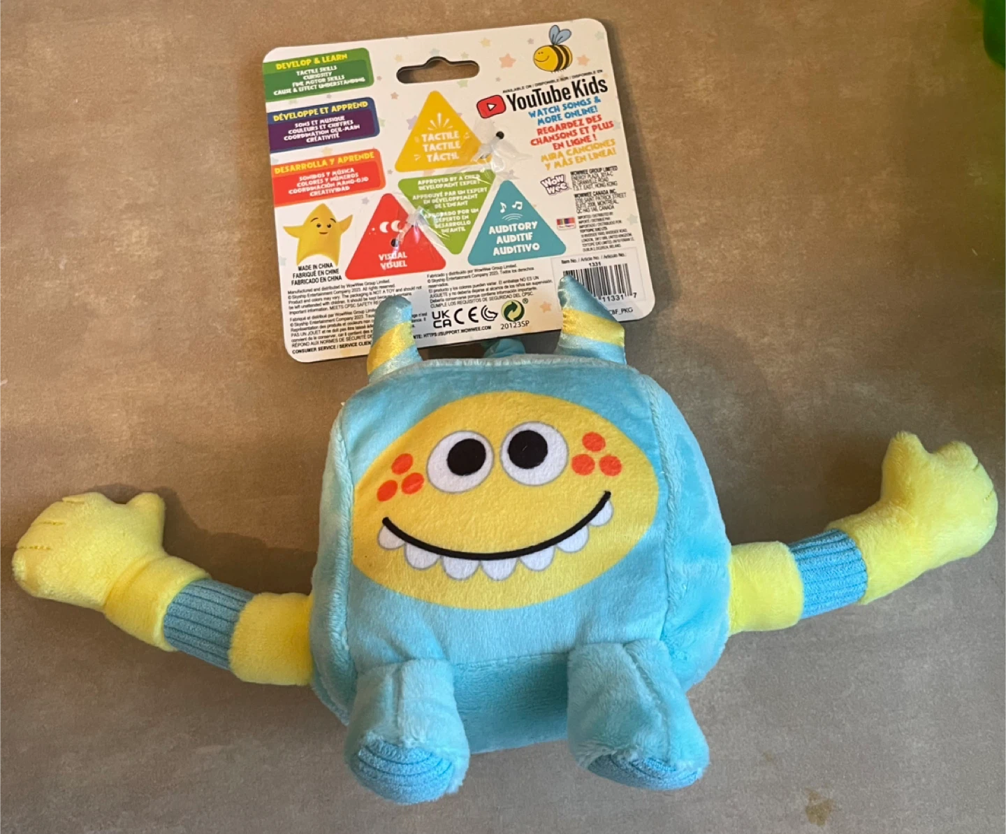 🏆 Super Simple Sensory Plush Toy with Crinkle and Ring