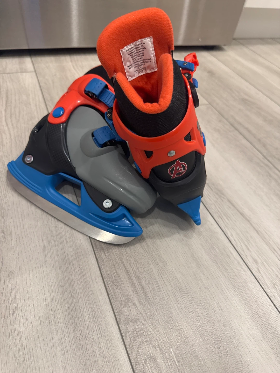 Marvel Avengers Adjustable Ice Skates - photo 3