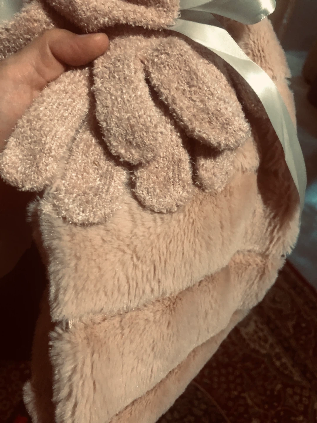 🏆 George0s Plush Throw Blanket & Gloves Set - photo 2