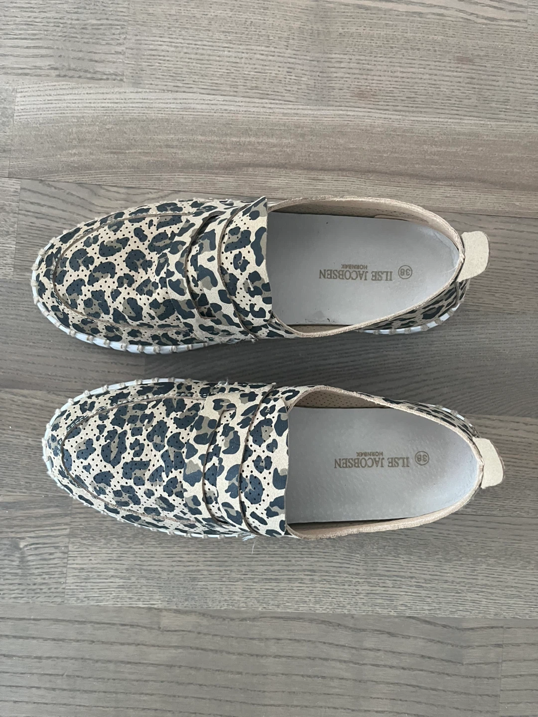 Ilse Jacobsen Hornbæk Leopard Print Slip-On Shoes Size 38 - photo 3