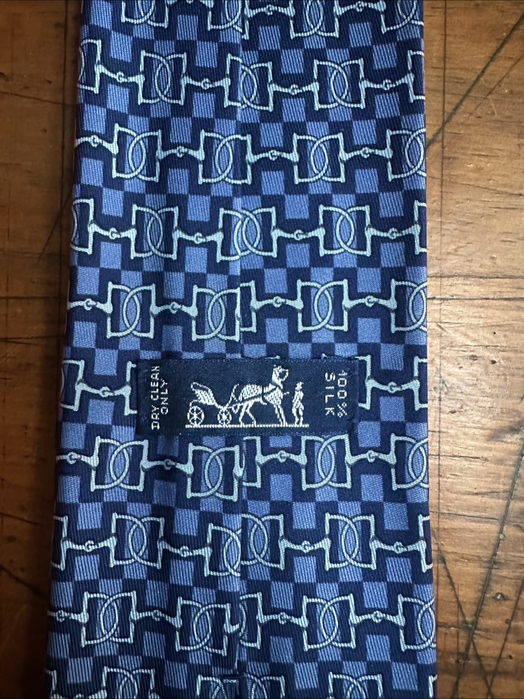 HERMÈS 100% Silk Blue Equestrian Chain-Link Pattern Tie - photo 5