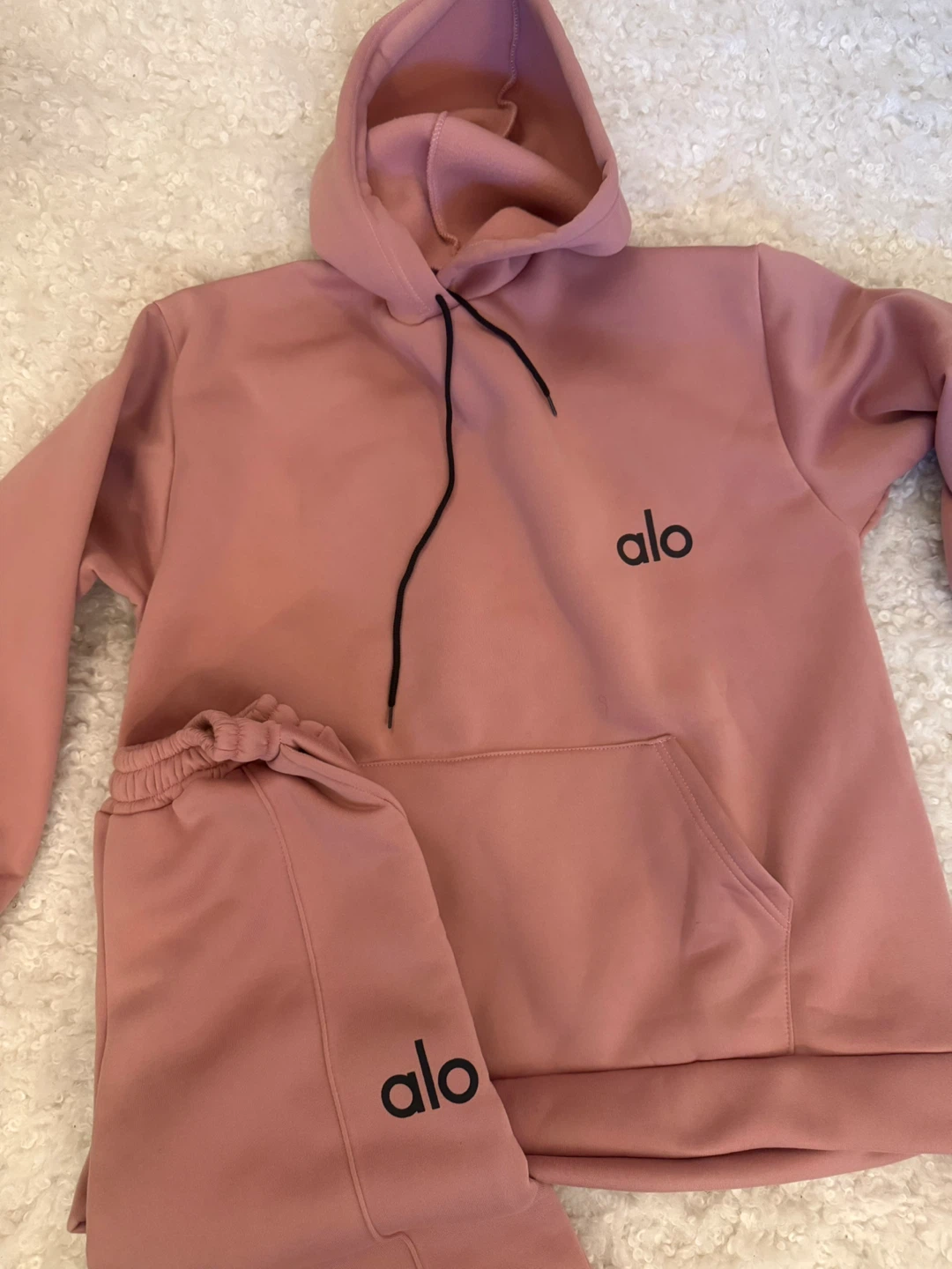 Alo Yoga Pink Hoodie and Sweatpants Set - photo 2