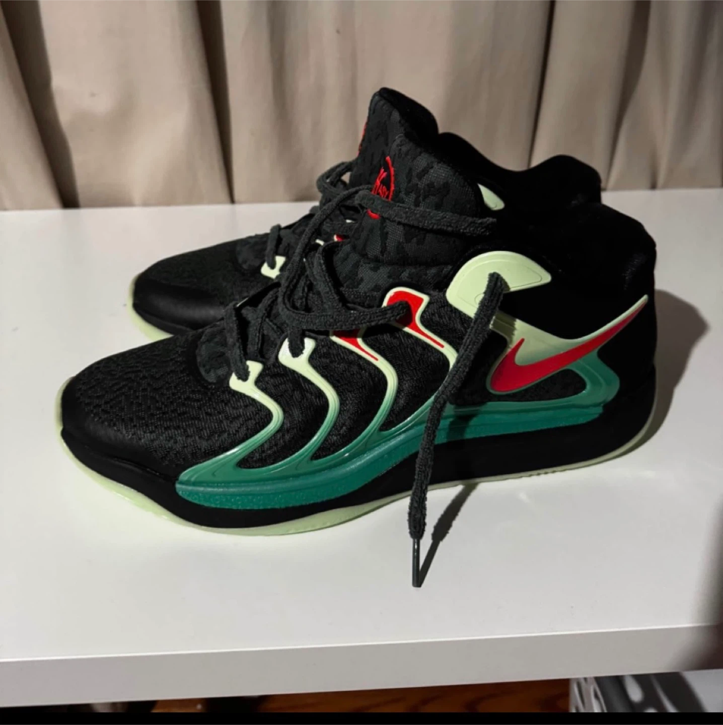Nike Basketball Shoes ( trades accepted)