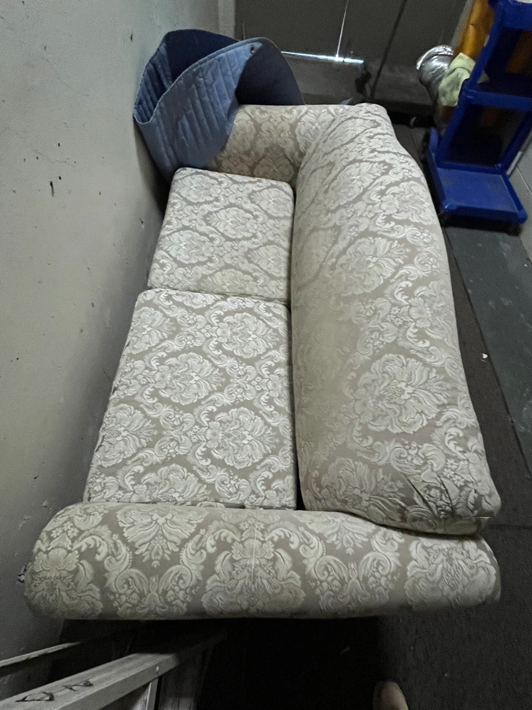 FREE Damask Print Sofa Bed