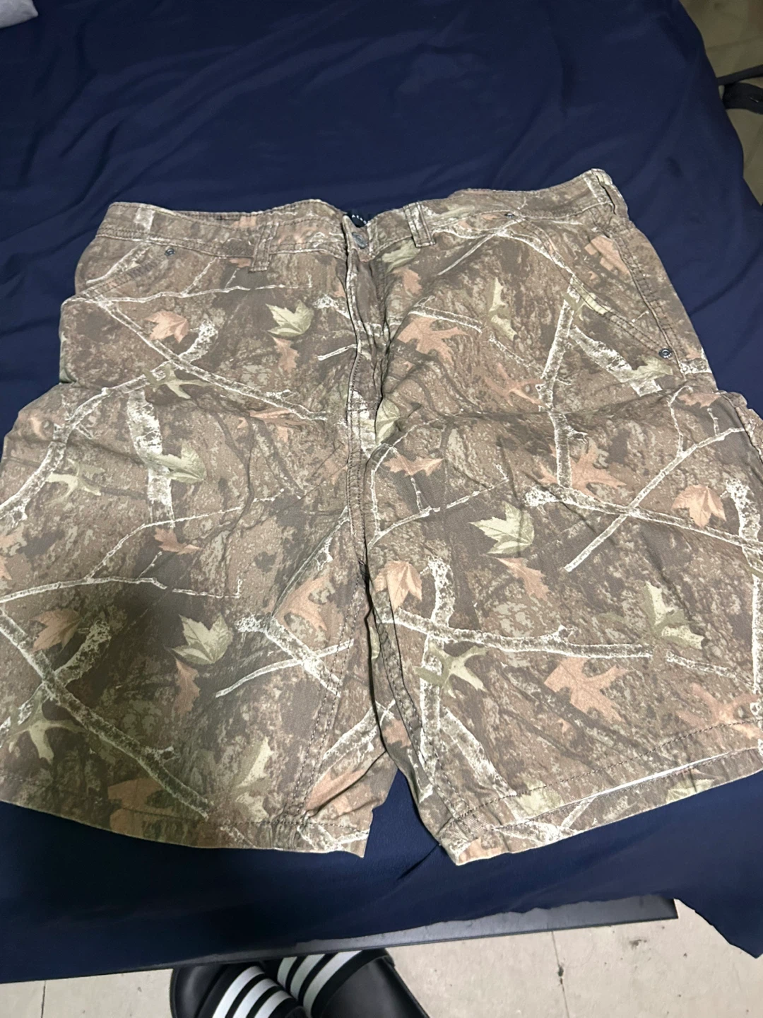 Aeropostale Camo Carpenter Shorts XL
