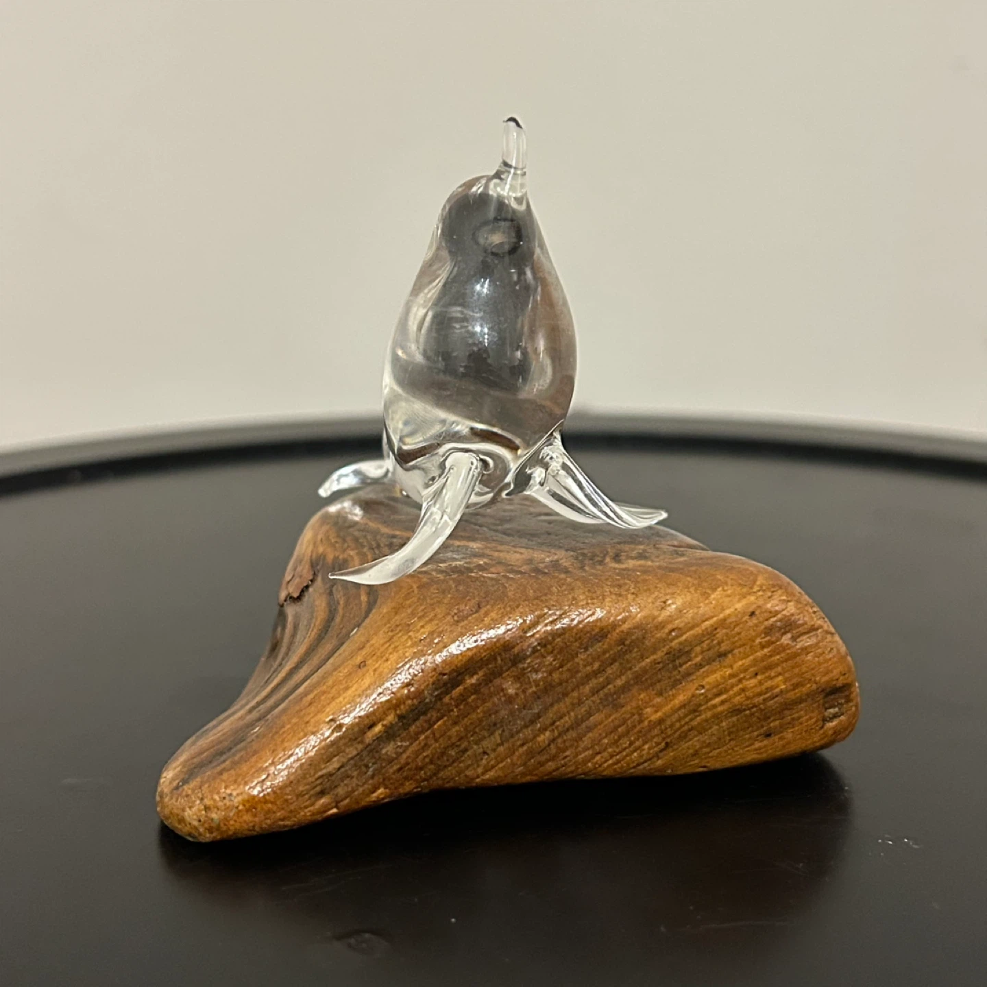 Vintage Hand-Blown Art Glass Seal on Natural Wood Base 🏆 - photo 5