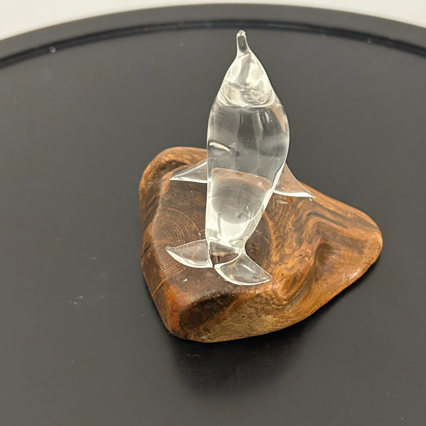 Vintage Hand-Blown Art Glass Seal on Natural Wood Base 🏆 - photo 4