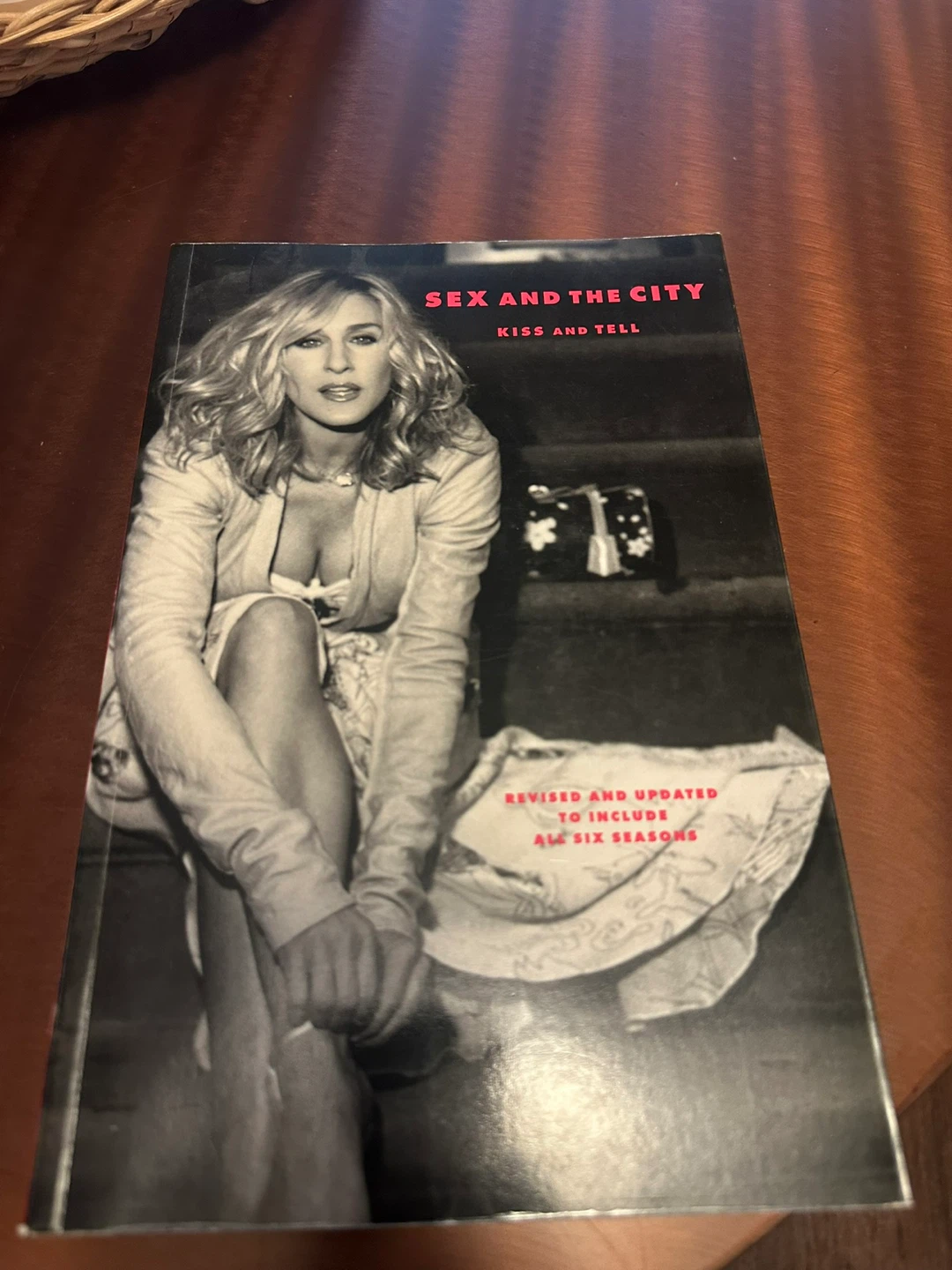 Sex and the City Kiss and Tell Book Coffee Table Book - photo 2