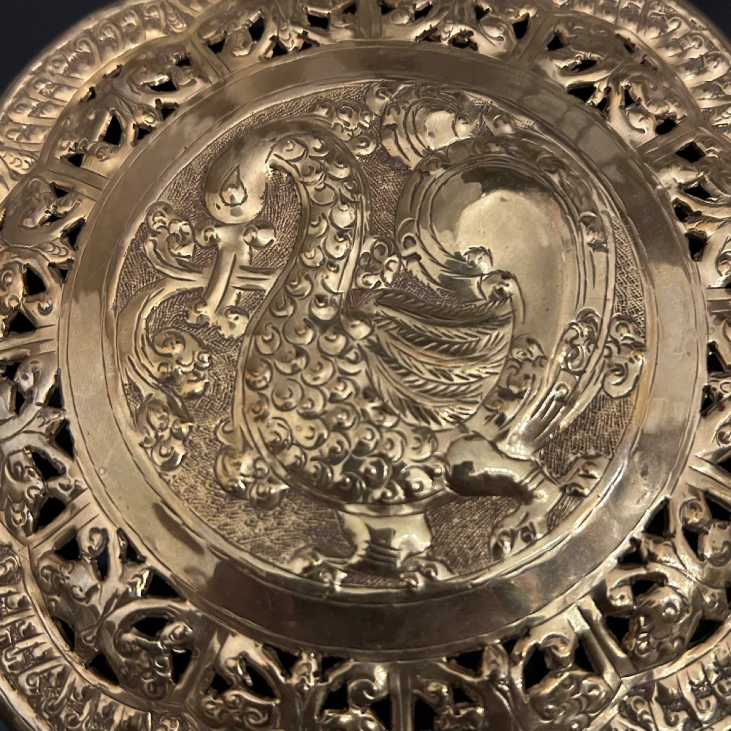 🏆 Vintage Ornate Brass Peacock Wall Plaque - photo 2
